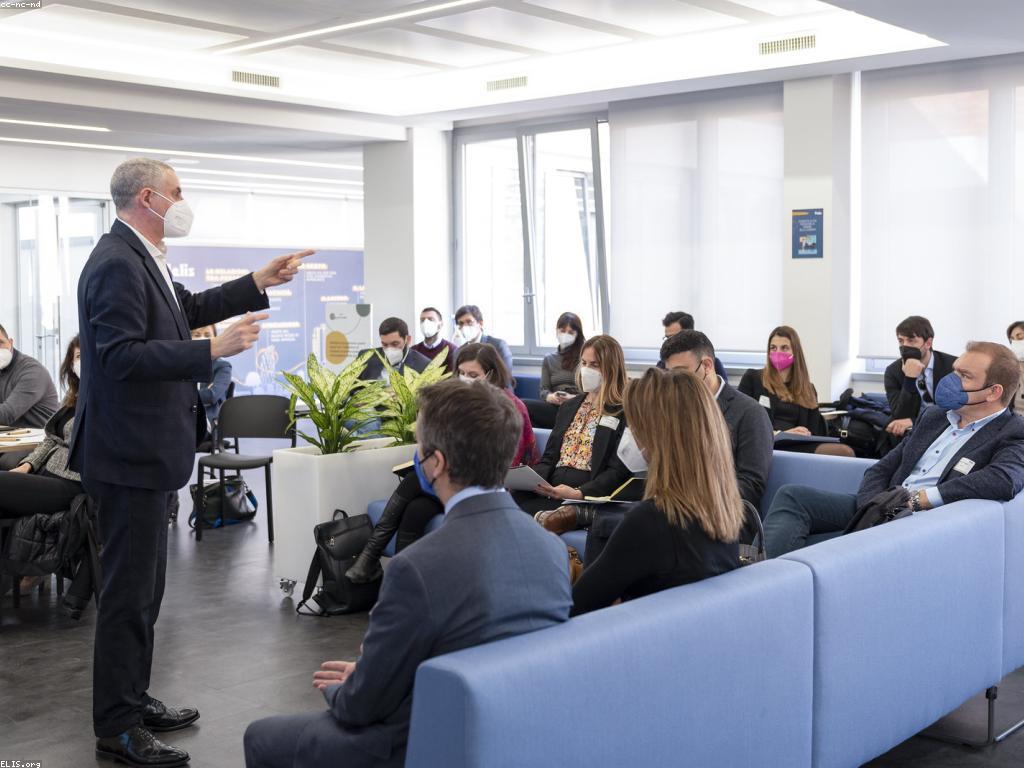 អត្ថប្រយោជន៍នៃការគ្រប់គ្រង